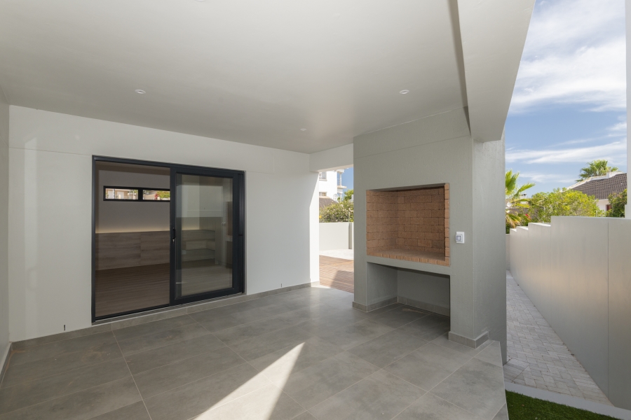 3 Bedroom Property for Sale in Country Club Western Cape